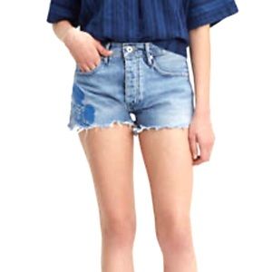 NEW LEVI’S HIGH WAISTED CHEEKY SHORTS 28